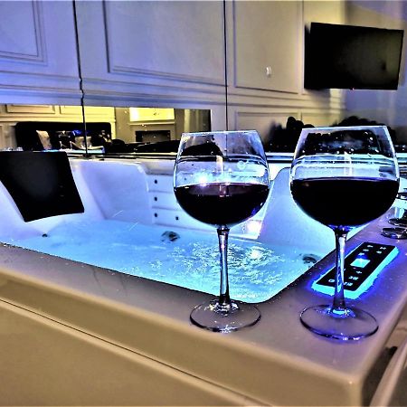 Luxury Jacuzzi Apartment Cracóvia Exterior foto