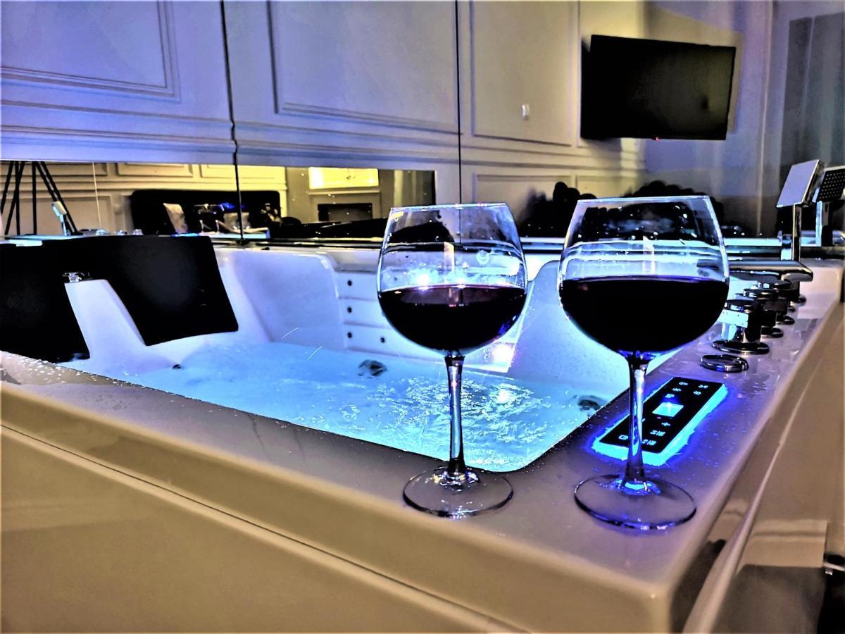 Luxury Jacuzzi Apartment Cracóvia Exterior foto